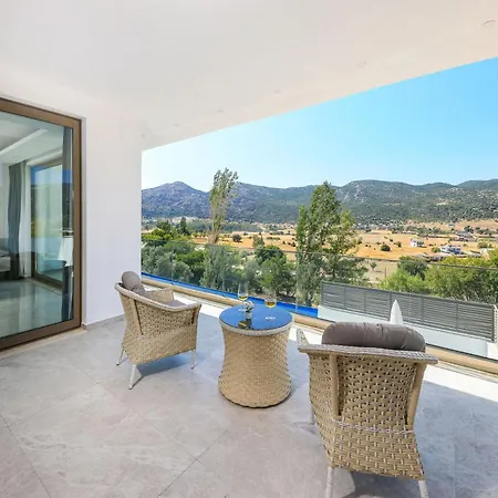 Taha Iki Villa Kas