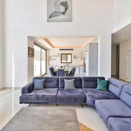 Taha Iki Villa Kas
